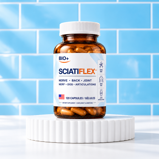 SciatiFlex BIO+ 120 gélules sur podium blanc, fond bleu